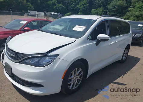 2021 Chrysler Voyager Lxi z USA, uszkodzony, nr VIN 2C4RC1DG4MR504641